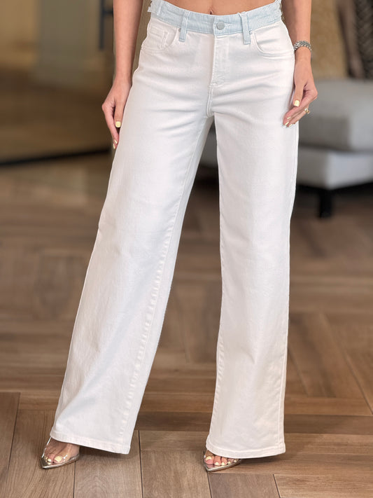 Risen White/Blue Waistbad Jeans