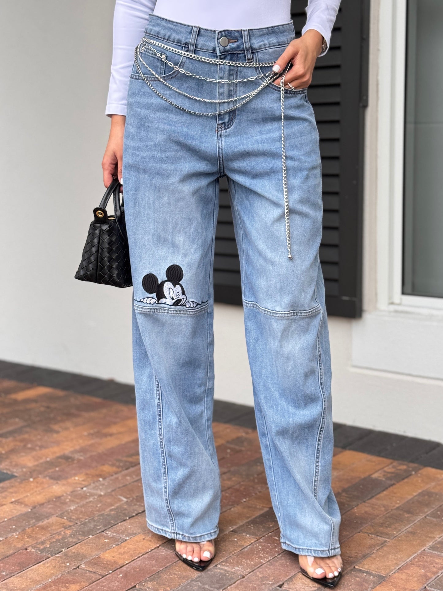 Mouse Embroidery Barrel Jeans