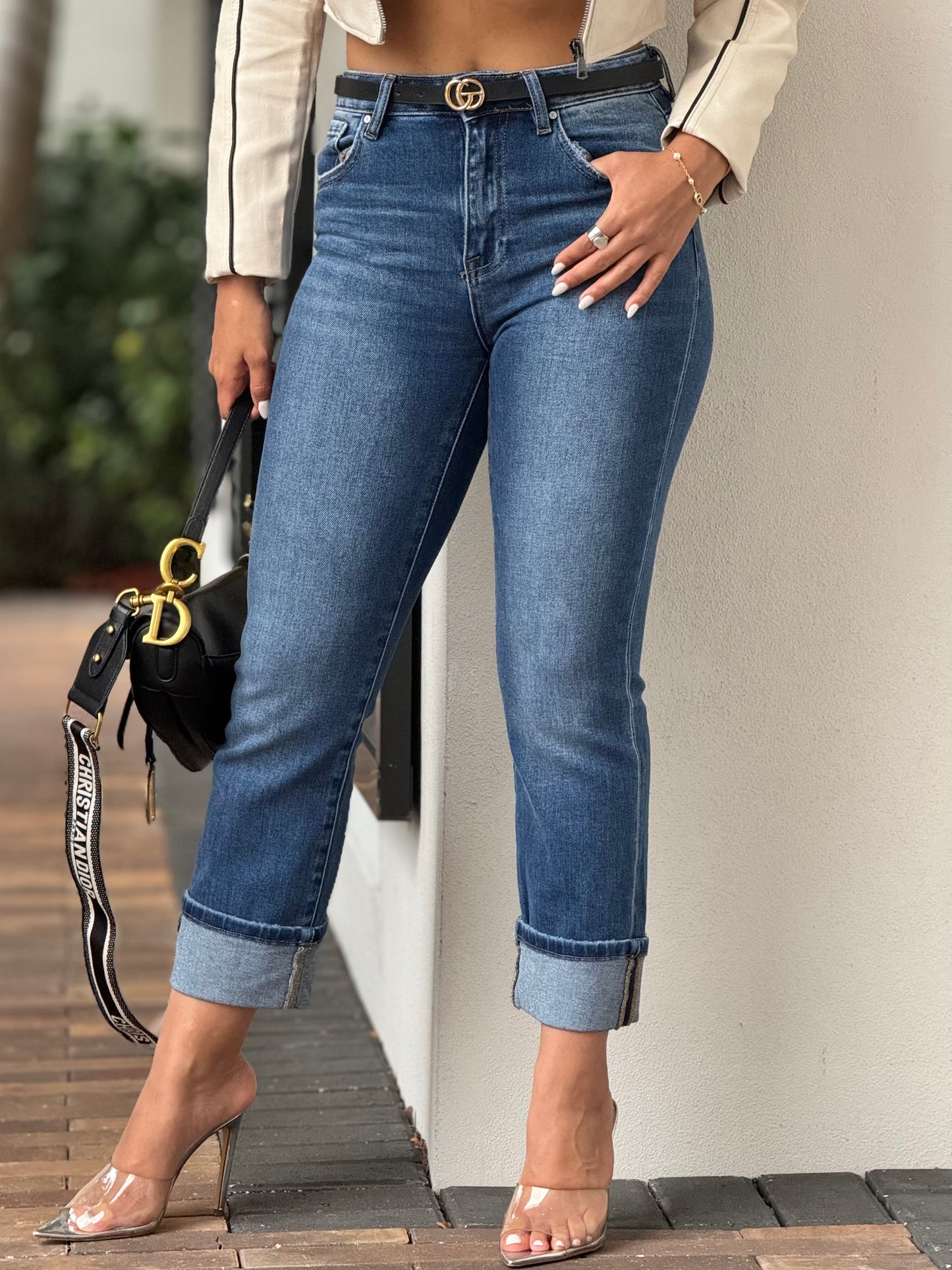 Risen High Waisted Jeans