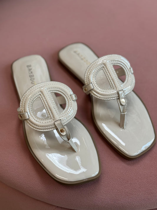 Concept Yvory Patent Flats