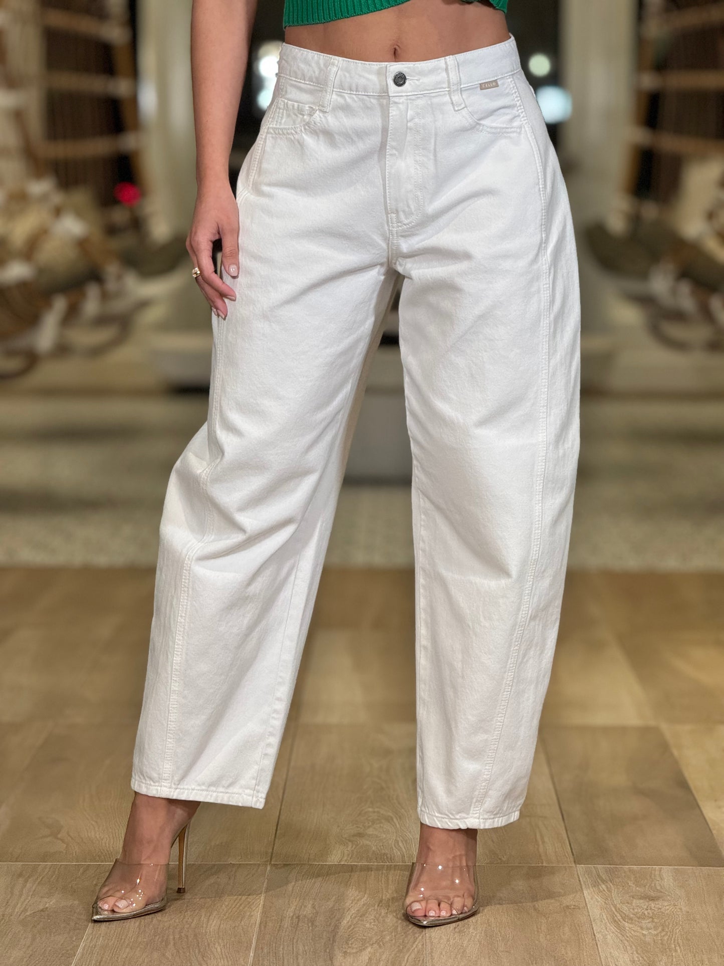 Cielito White Barrel Jeans