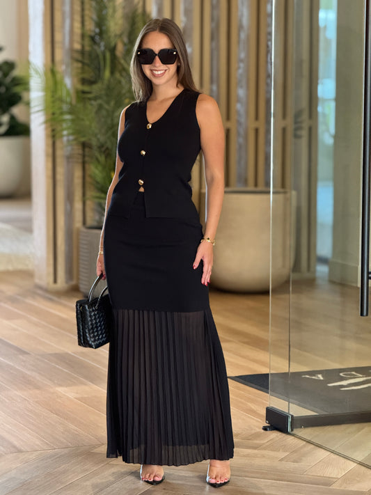 Gaia Black Pleated Knitted Skirt Set
