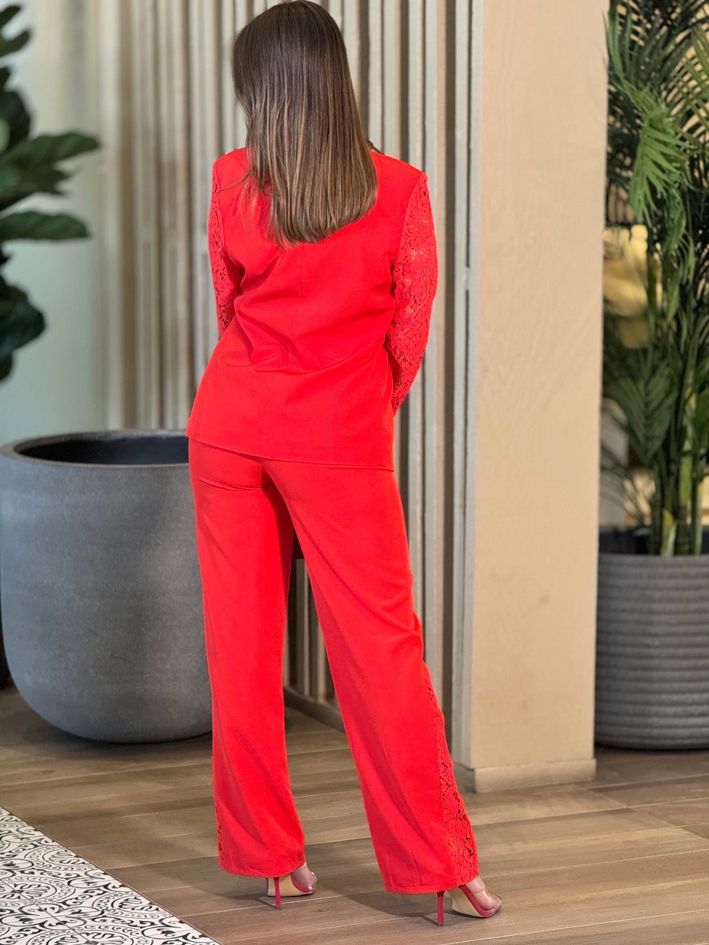 Tea Red Torchon Set