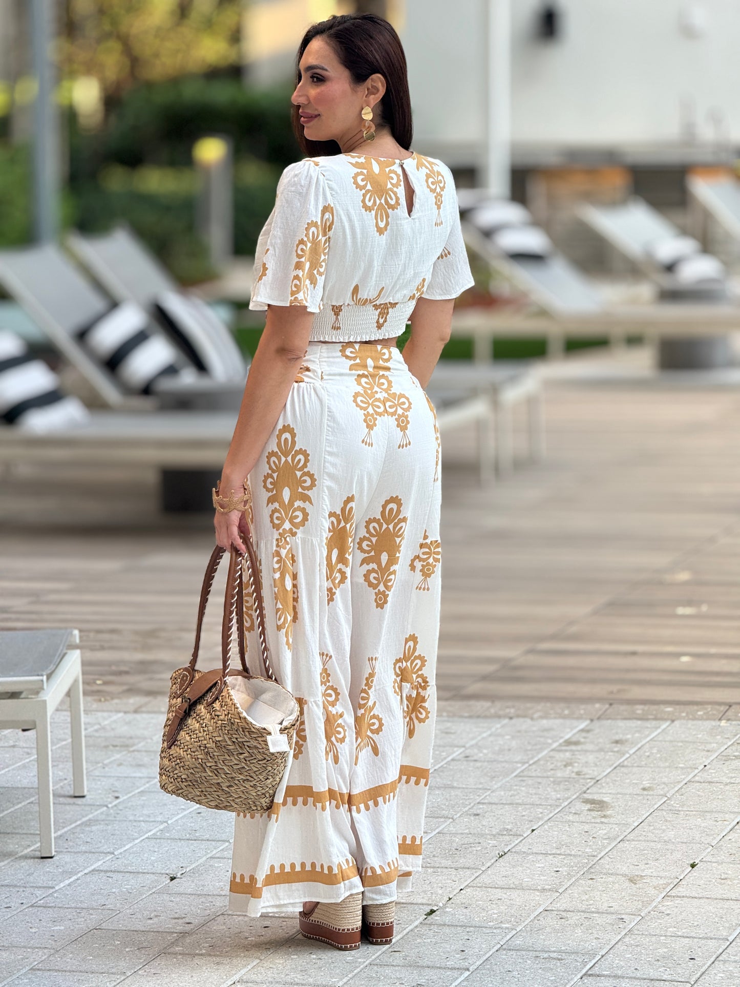 Vienna White/Beige Set