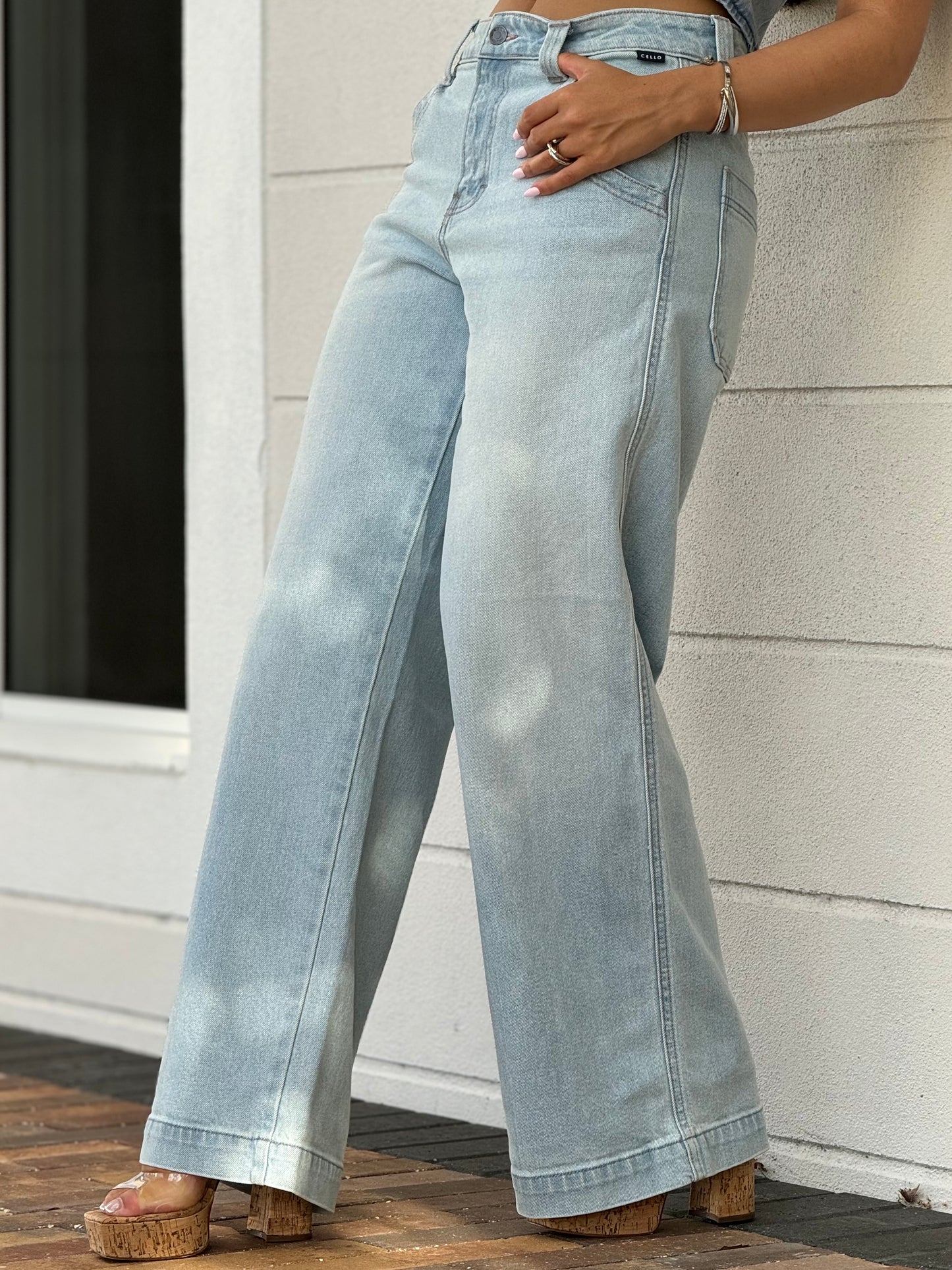 Celia Light Straight Jeans