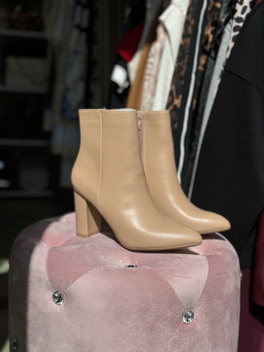 Sara Beige Boots