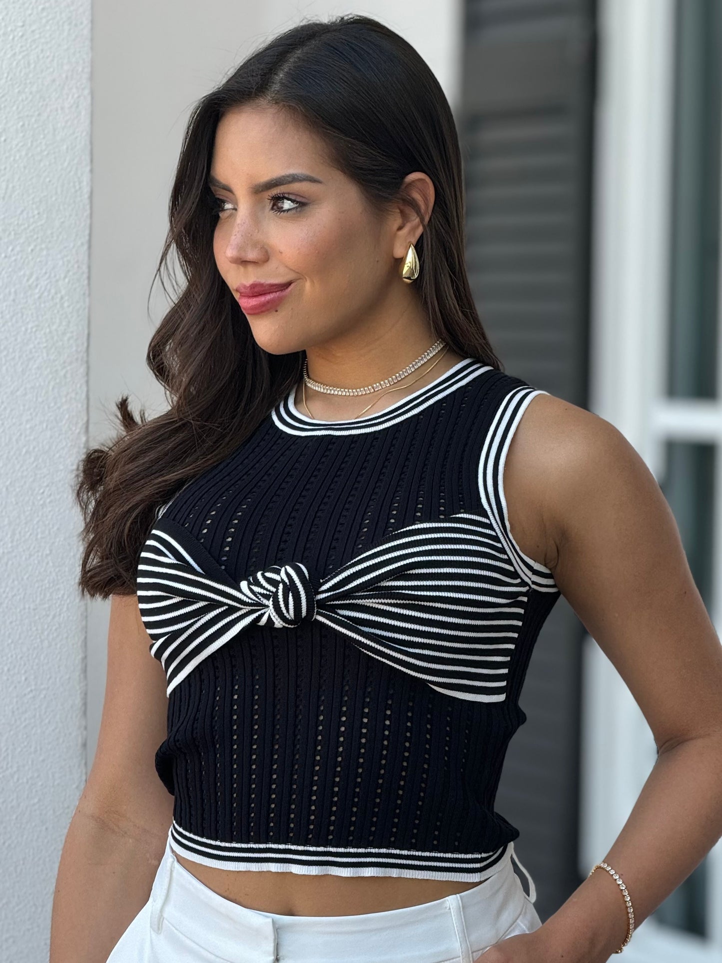 Bow Lines Black Top