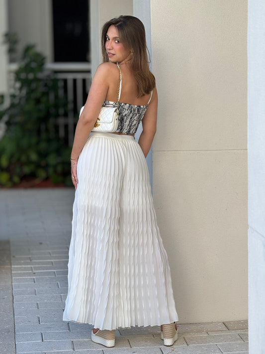 Rose White/Black Top