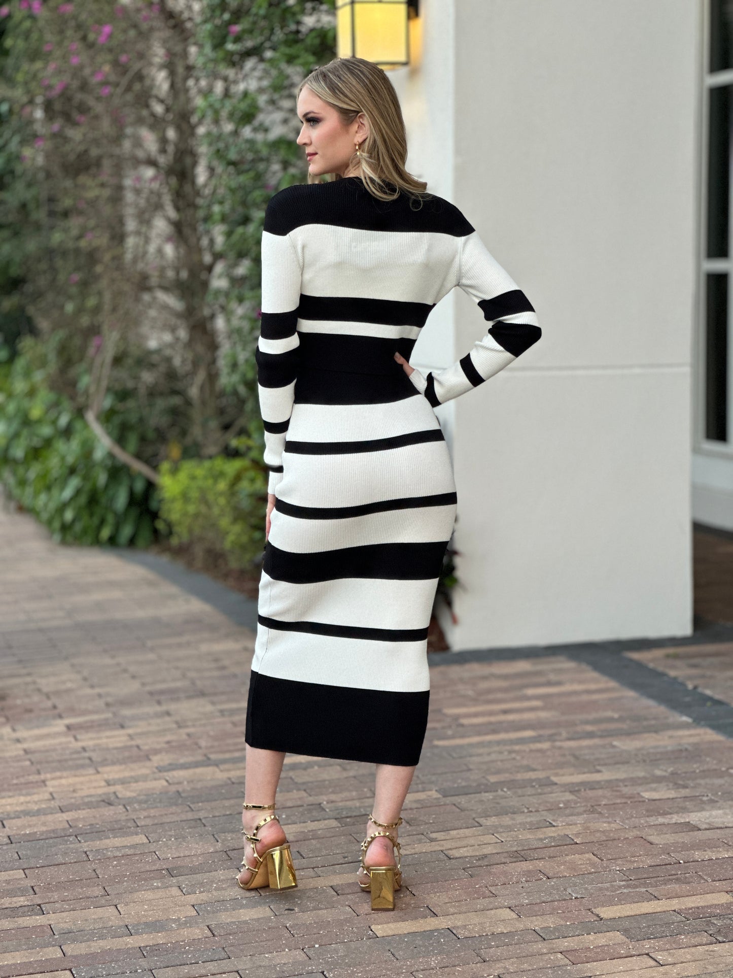 London Black&White Lines Knitted Dress