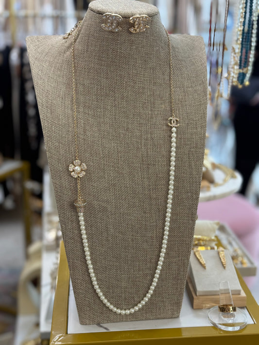 Cece Flower Pearls Necklace