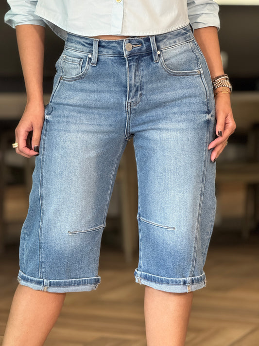 Risen Barrel Bermuda Jeans