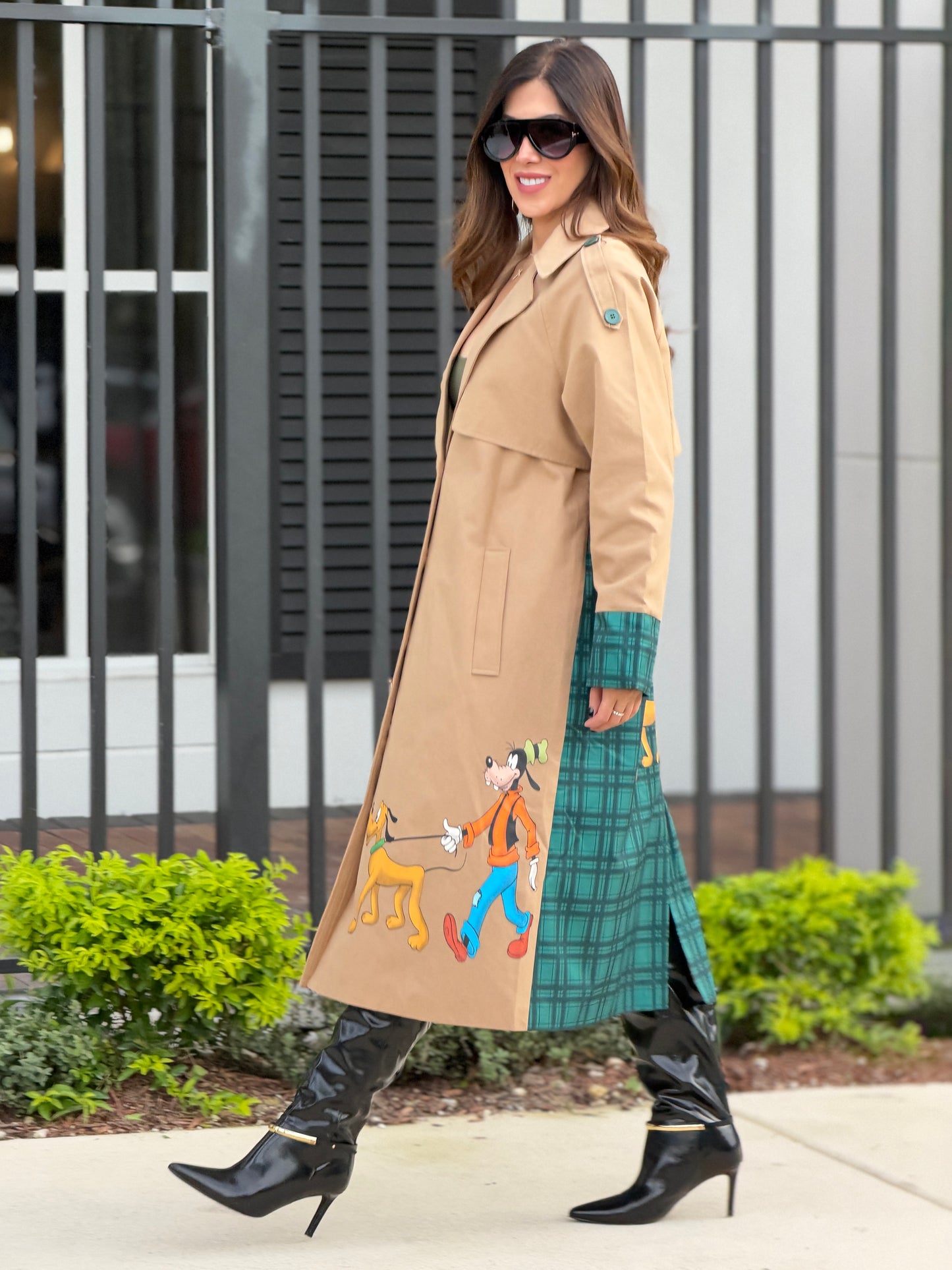 2175 Cartoon Beige Coat Top