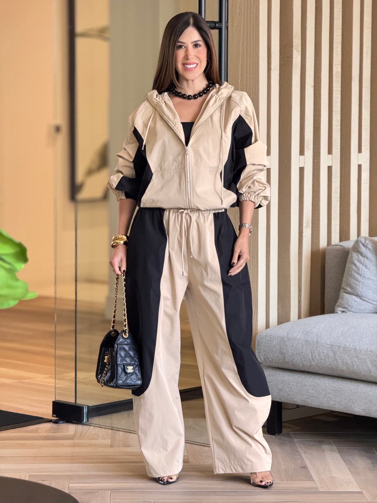 Lumina Beige/Black Hoodie Sport Set