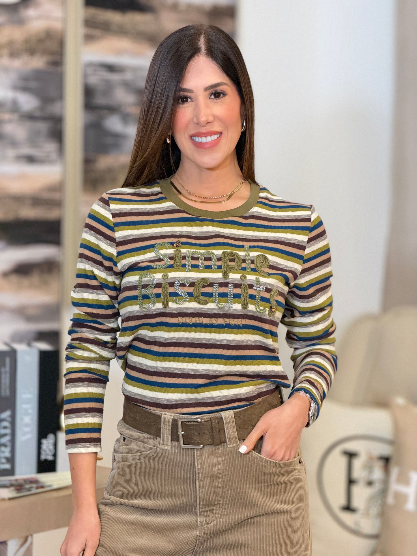 1379 Simple Green Lines Top