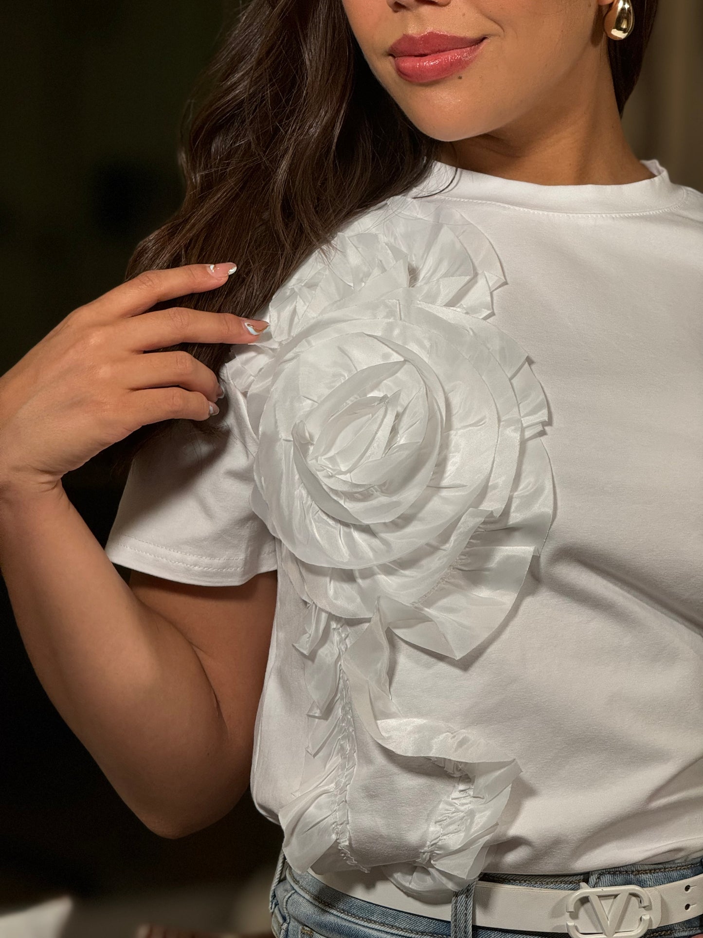 Laura 3D Flower White T-shirt