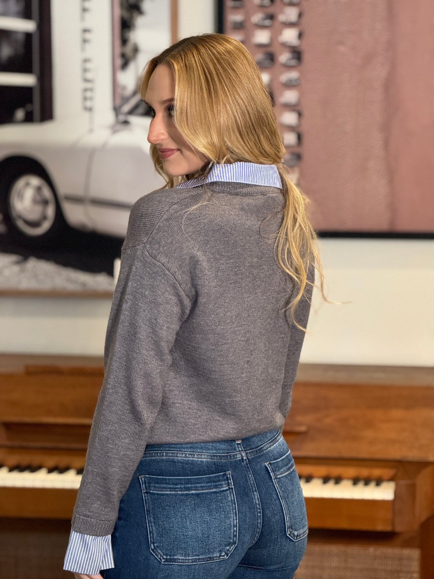 Paris Gray/Shirt Collar Sweater Top