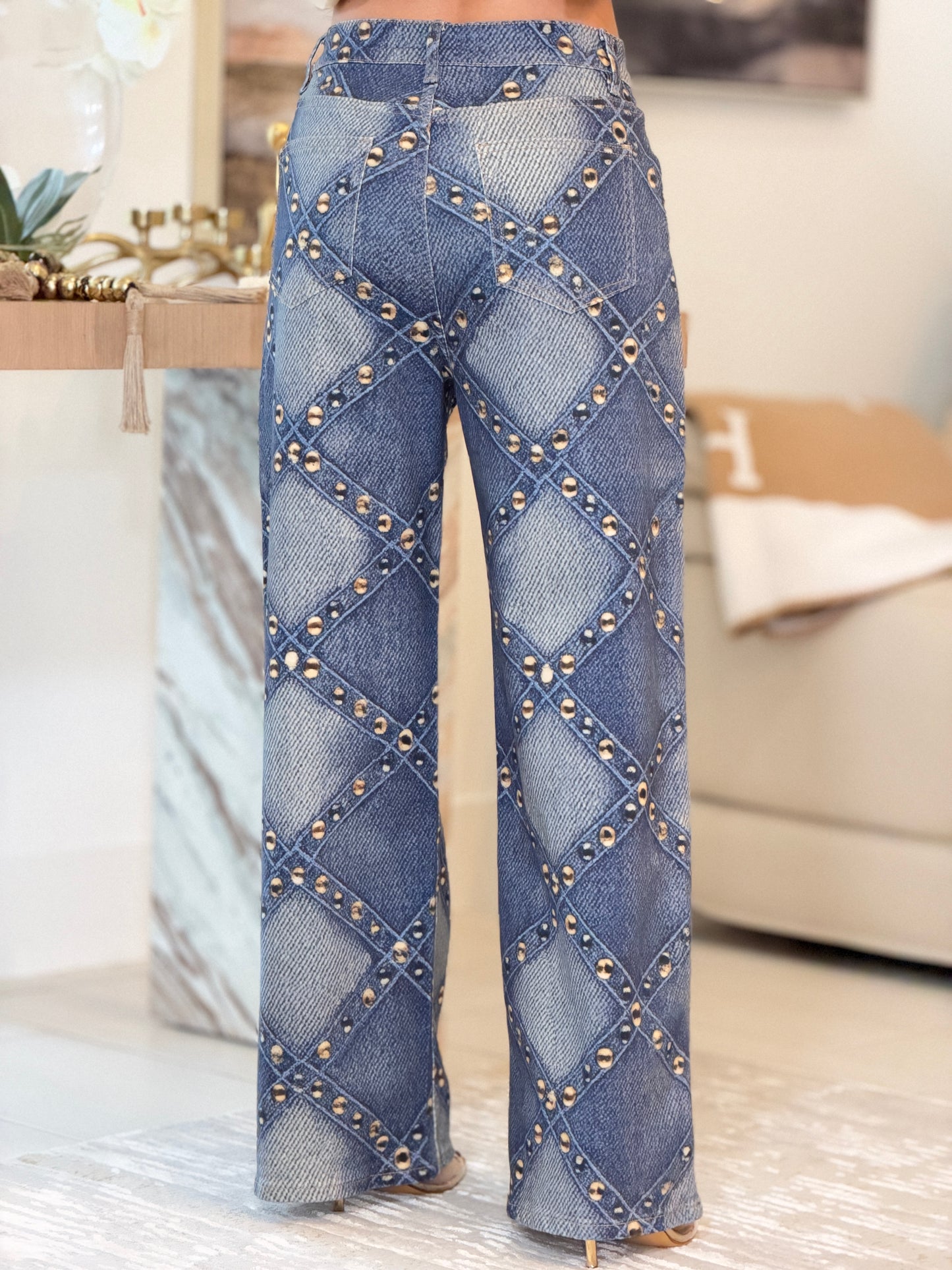 35 Gyna Rings Crossed Jeans