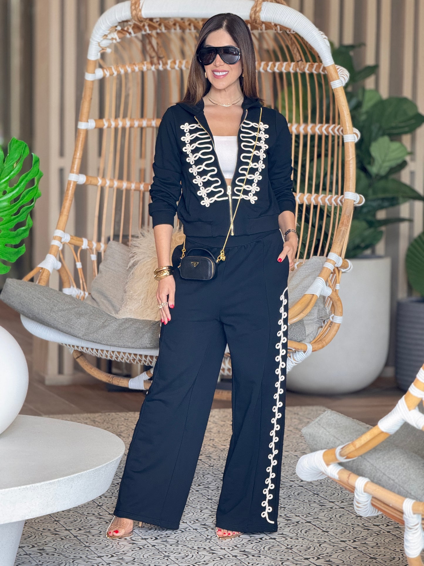 Napoleón Black Embroidery Zipper Set