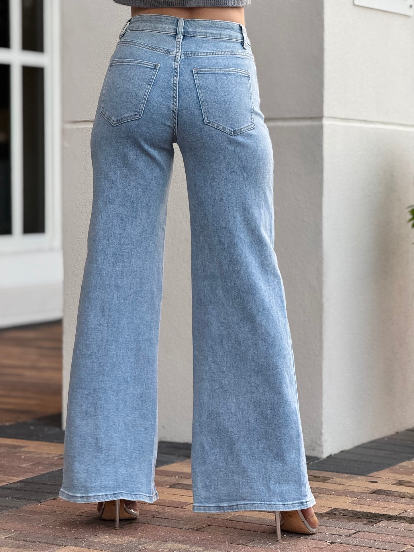 Veronica Lines Open Jeans