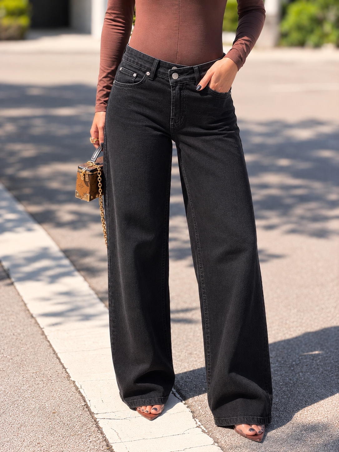 24195 Liz Black Denim Jeans