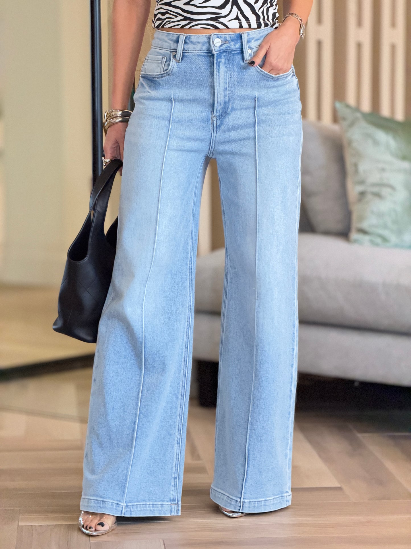 5989 Risen Light Wash Jeans