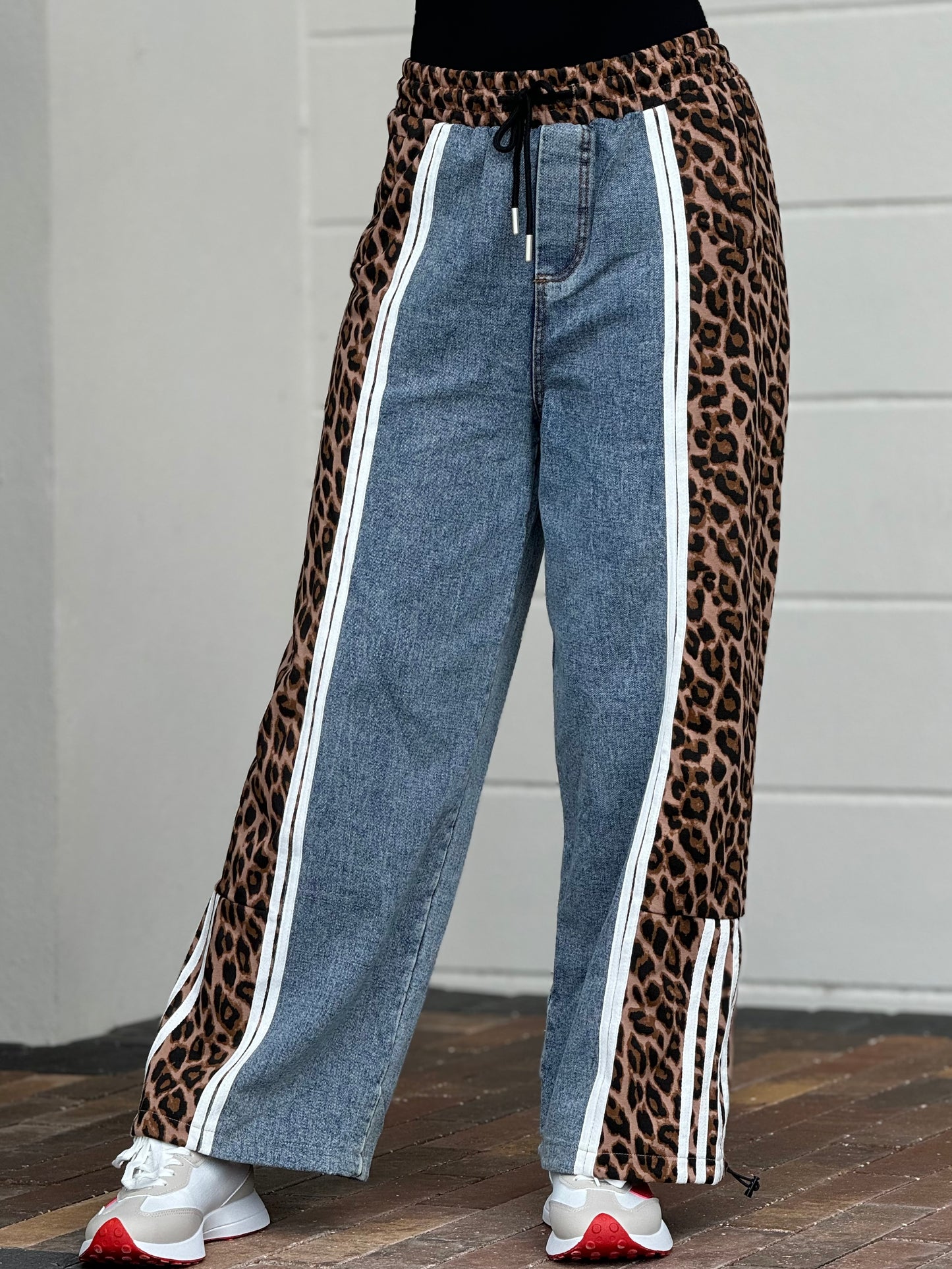 Mónica Denim Animal Print Pants