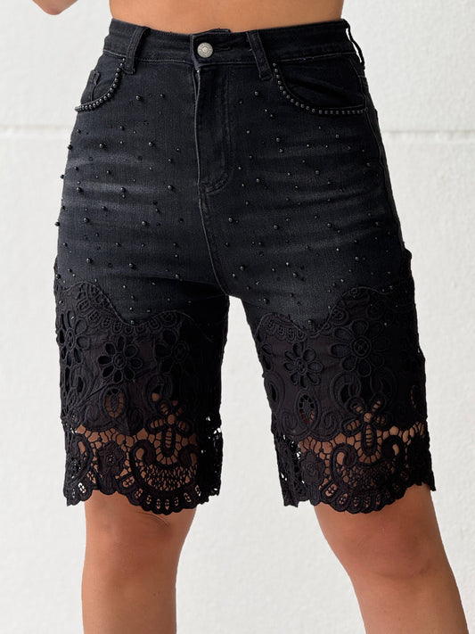 Lady Black Denim Torchon Bermuda