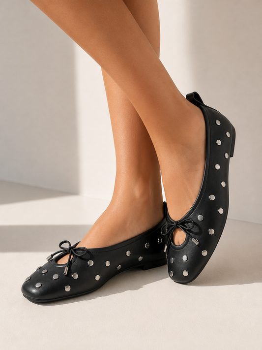 Shana Black Suede Remaches Shoes