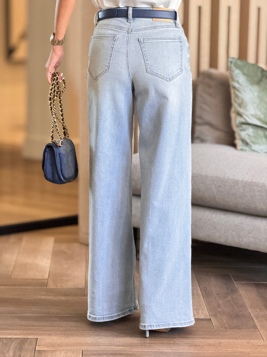 Cielito Light Wash Wide Jeans