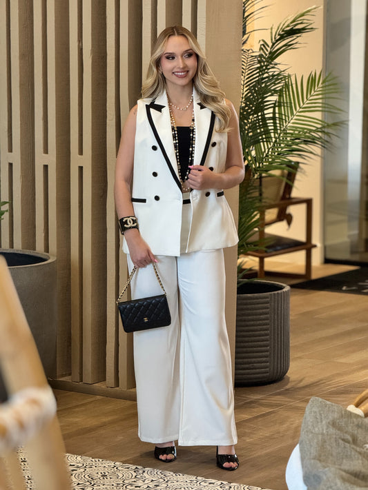 Ovianca White Vest Set
