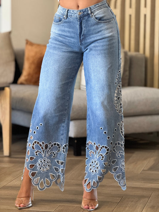 Wanda Cutouts Jeans