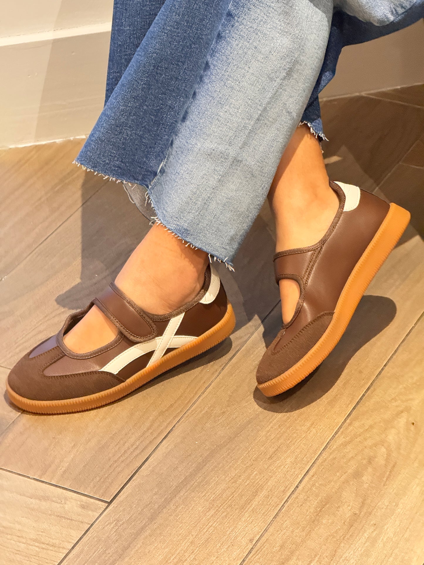 Lorenzia Brown Ballerina Shoes