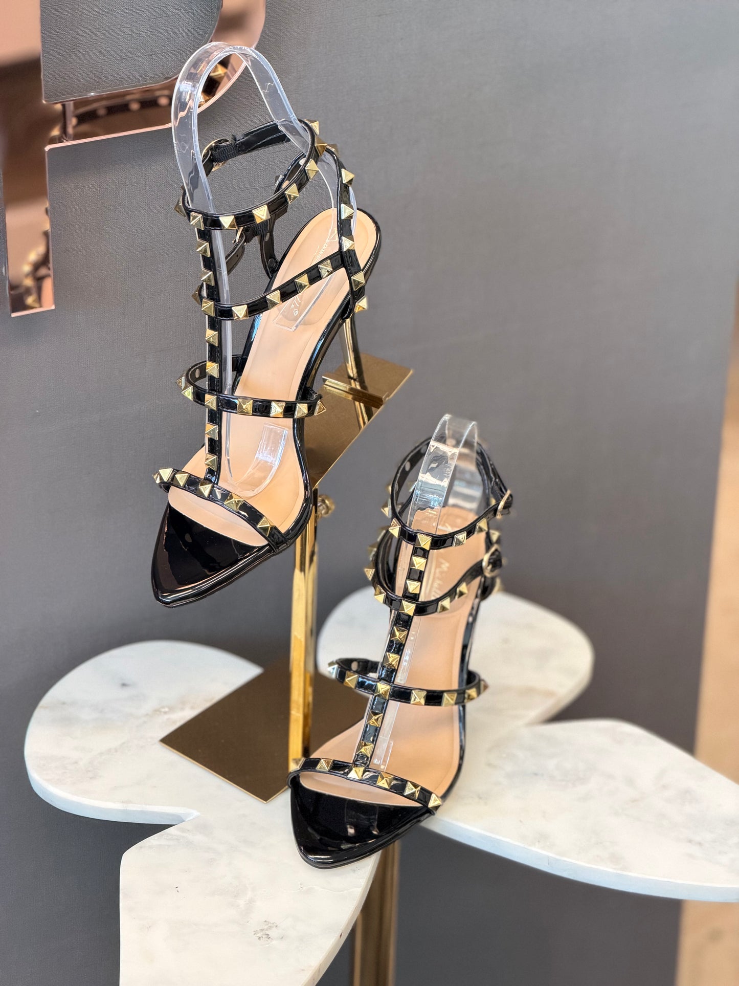 Bushfire Black Remache Heels