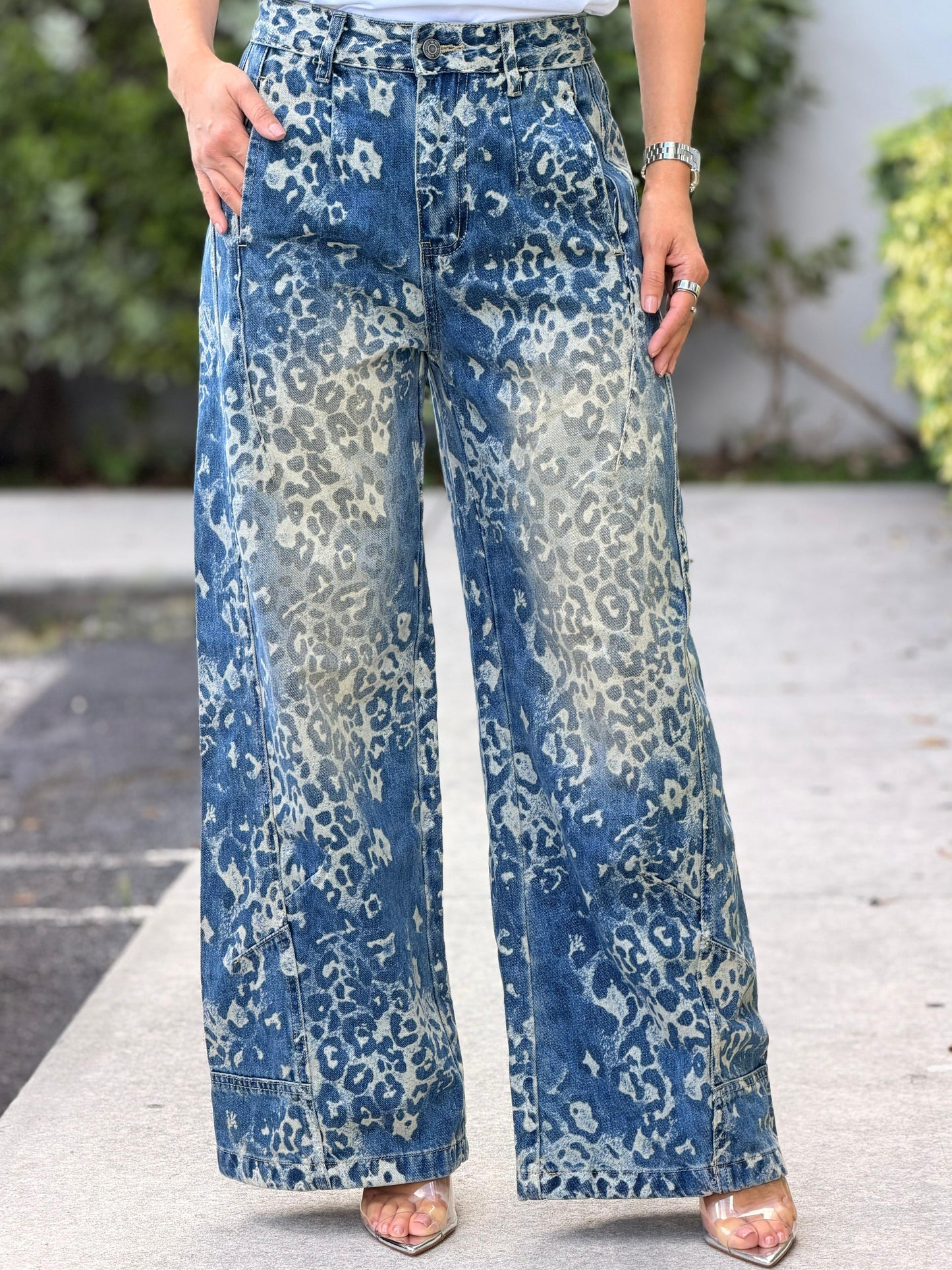 Gyna Blue Leopard Barrel Jeans