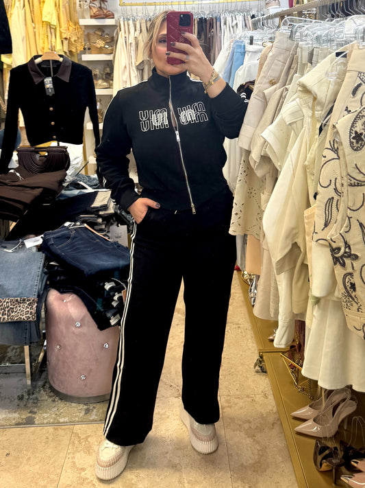 Mui Black Sport Set