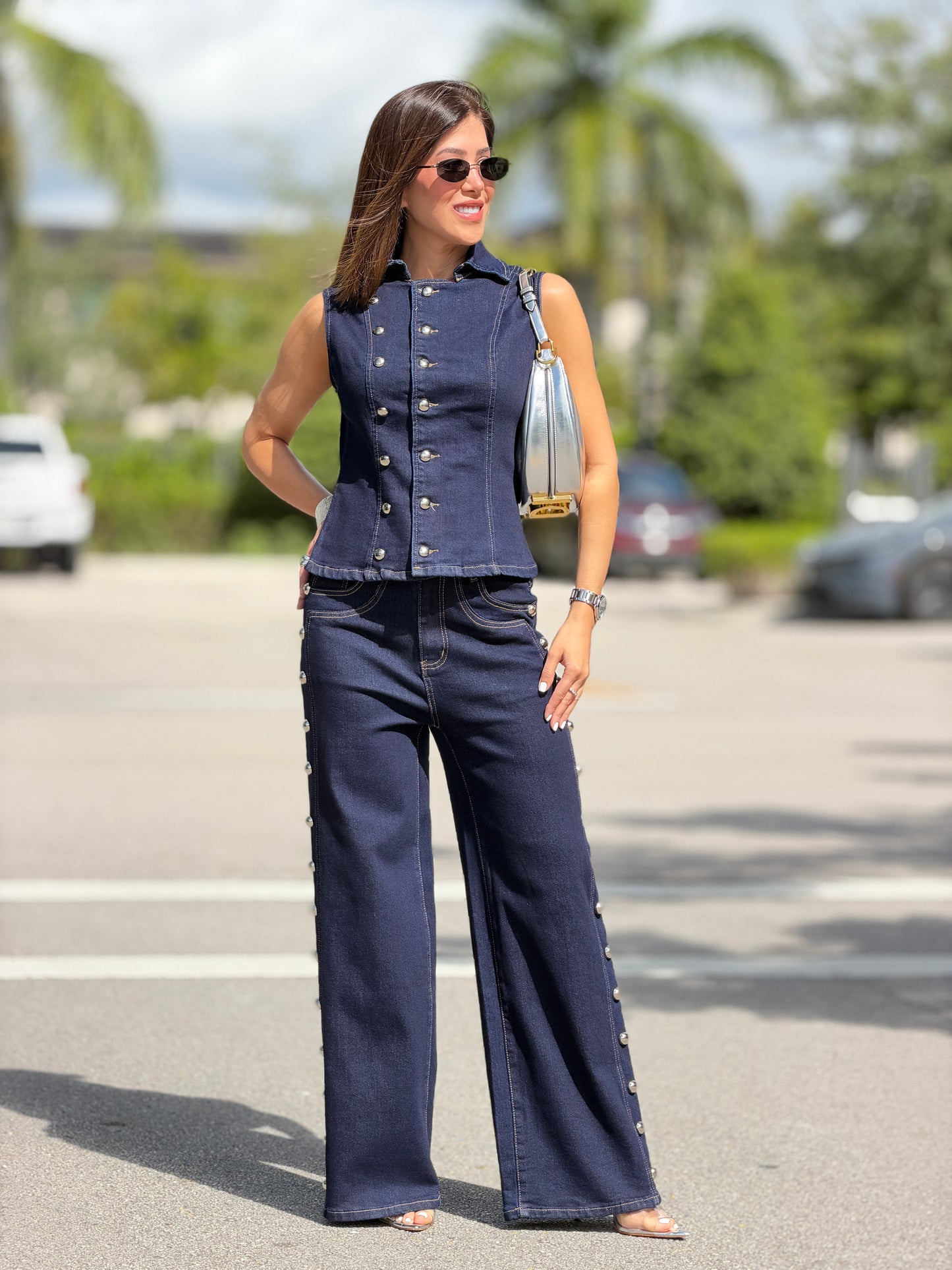 4671 Ten Dark Denim Buttons Set