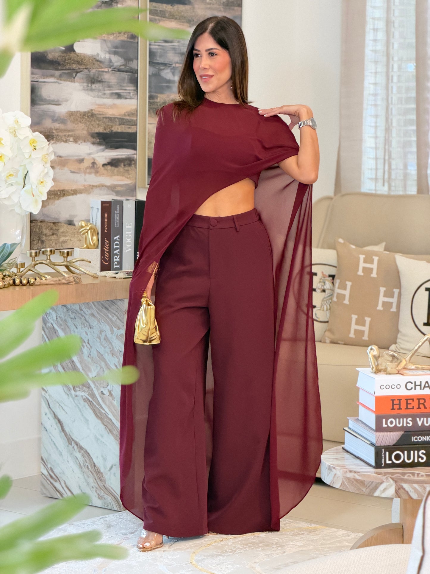 2627 EC Burgundy Cape Set